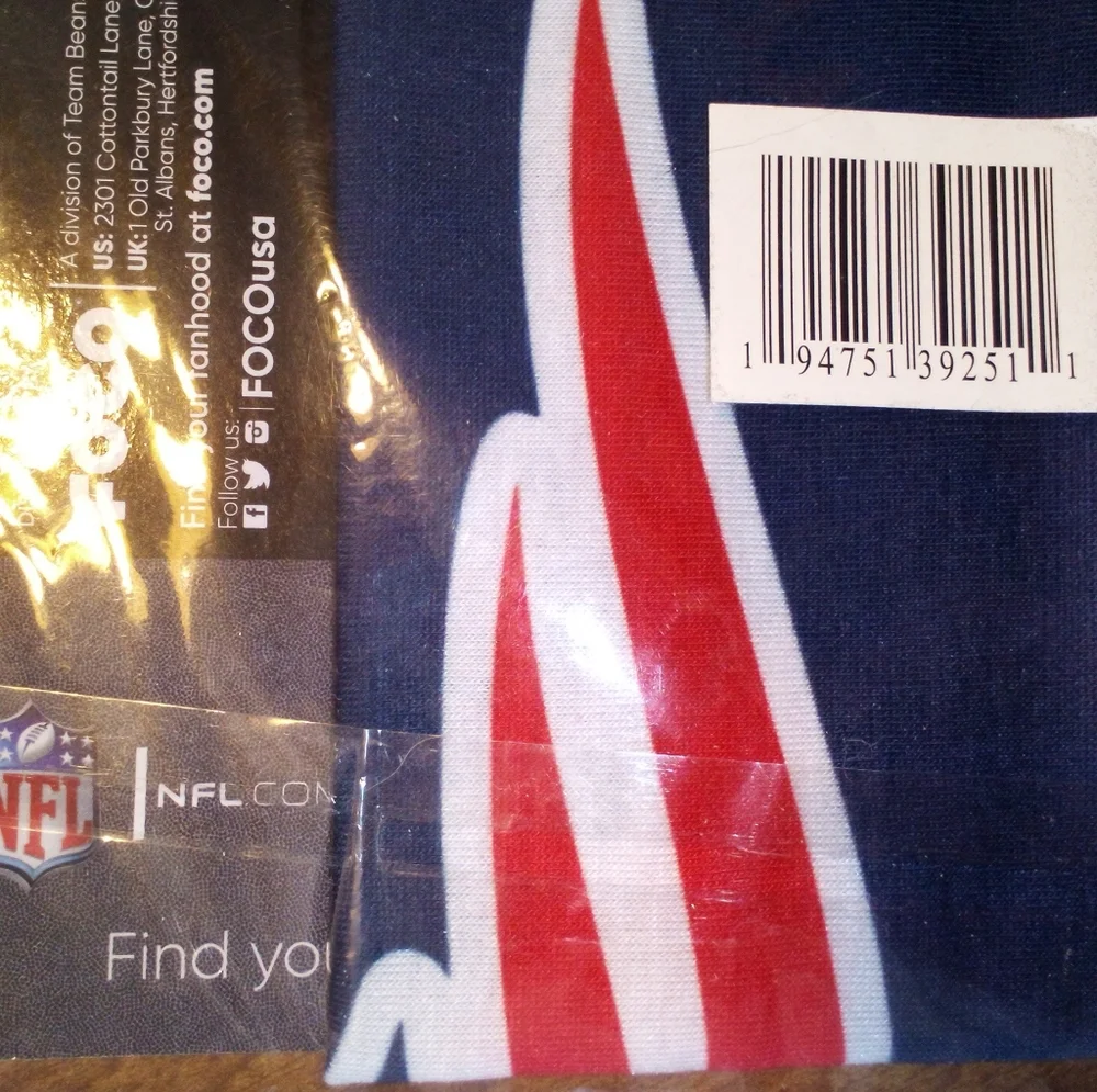 New England Patriots Authentic NFL Team Gaiter Scarf By Foco Sealed